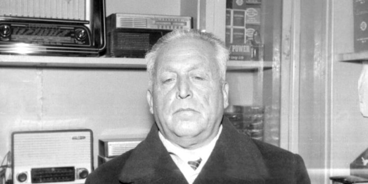 آهنگساز «مرغ سحر»: بهترین خوانندههای ایران مردهاند!