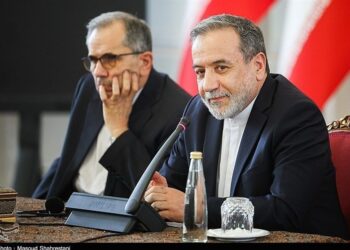 Iran in No Hurry to Hold Talks: FM