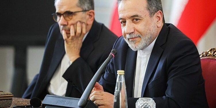 Iran in No Hurry to Hold Talks: FM
