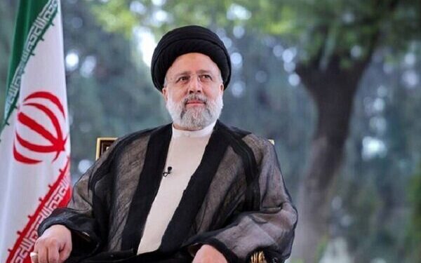 ببینید | روضه خوانی روضه حضرت عباس (ع) توسط شهید رئیسی در جلسه هیئت دولت