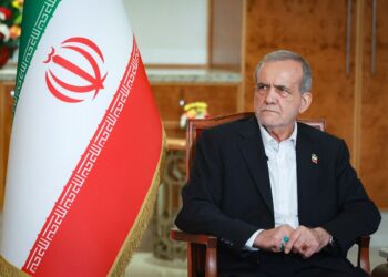 President hails Iranians for unity in funeral procession of martyrs of Israeli aggression