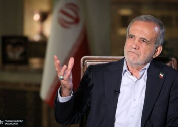 President Pezeshkian advocates for strengthening ties with neighboring states