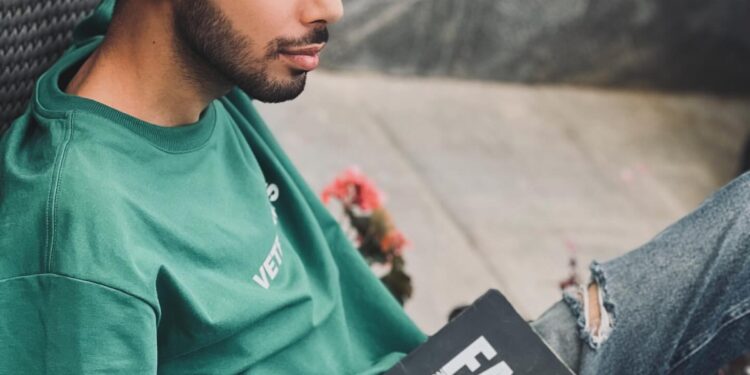 Matin Navaie: A Rising Star in Iranian Advertising and Cinema