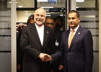 Iran, Pakistan Urge Islamic Unity against Zionist Plots