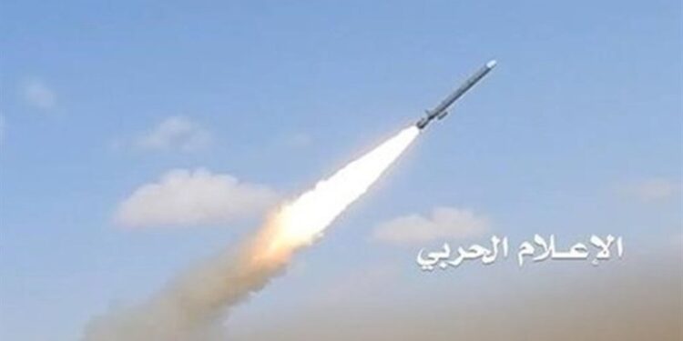 Missile Fired from Yemen Triggers Sirens across Occupied Territories