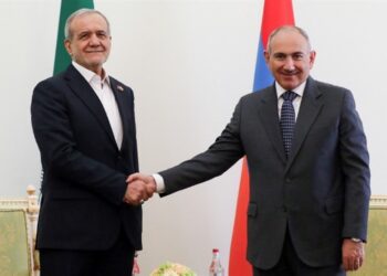 Iran, Armenia Sign 10 Cooperation Deals during Pezeshkian’s Yerevan Visit