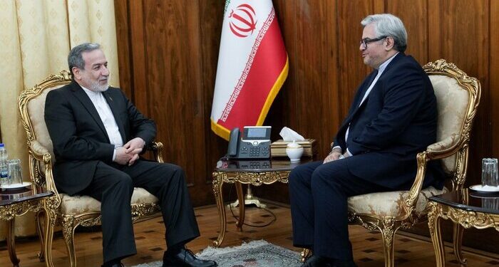 Foreign Minister Araghchi meets Iran’s new ambassador, consul generals