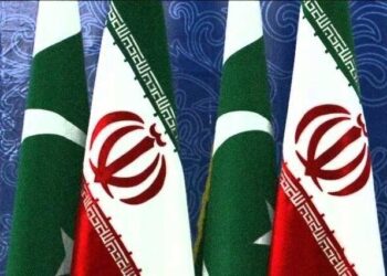 Iran and Pakistan set $10 billion trade target