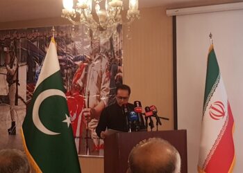 Pakistan Finalizing FTA with Iran: Ambassador