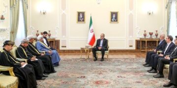 President: Iran Ready to Broaden Ties with Oman in All Fields