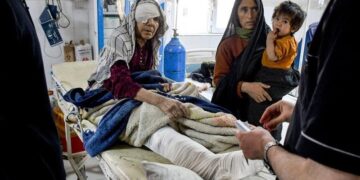 Iran Offers Afghanistan Assistance after Earthquake