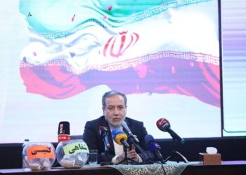 Araqchi: US Admits Iran Divided World on Snapback
